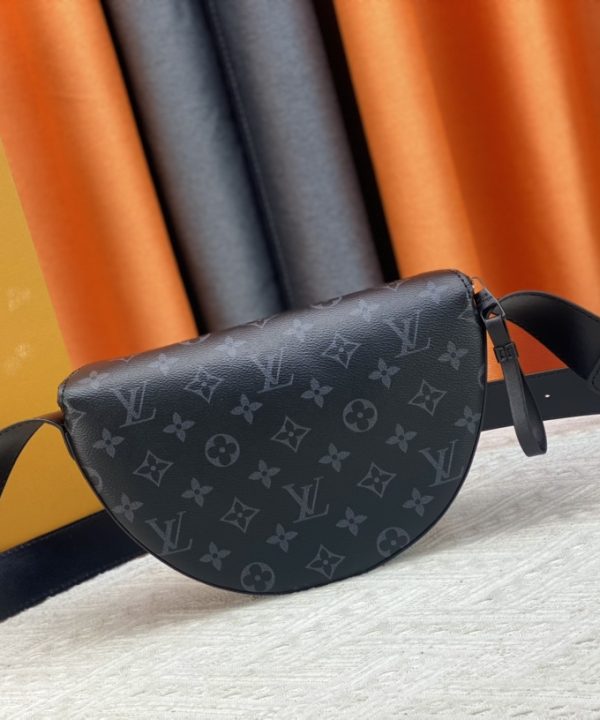 wsxc1700234547575-3-1