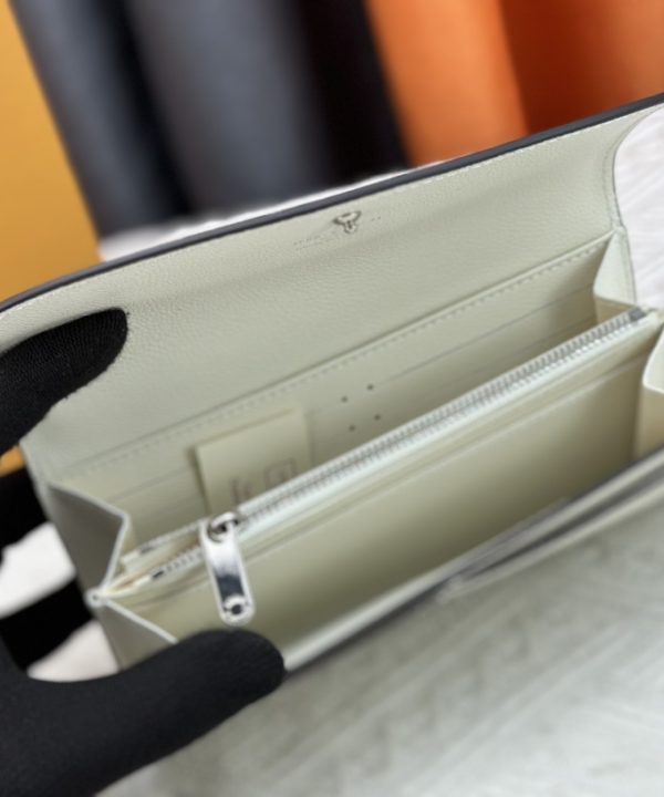 wsxc1709125113990-8-1