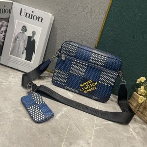 海外発送(10-15日にお届け)  LOUIS VUITTON メンズ バッグ 25.0 x 18.5 x 7.0 cm