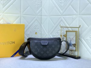 海外発送(10-15日にお届け)  LOUIS VUITTON レディース  バッグ 24.5 x 16.0 x 4.5 CM