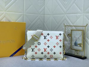 海外発送(10-15日にお届け)  LOUIS VUITTON レディース  バッグ 26 x 20 x 12CM